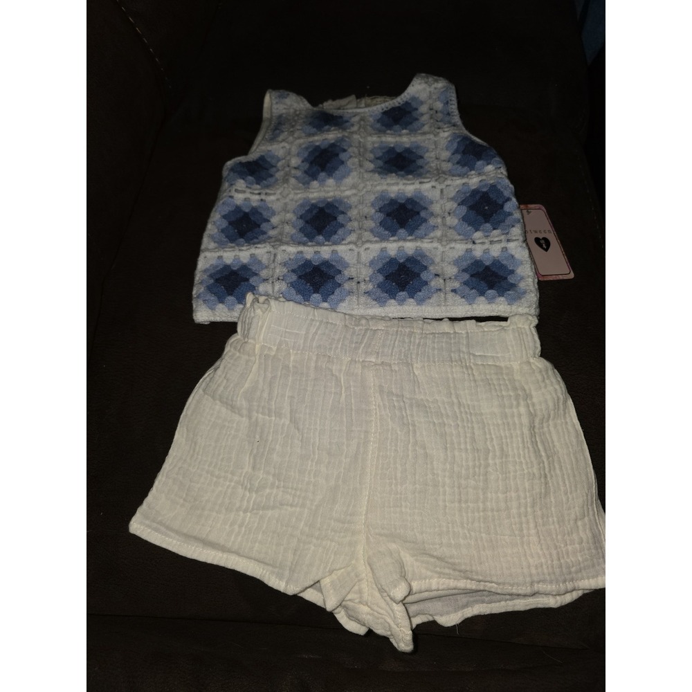Btween crochet top and white shorts size 4 nwt